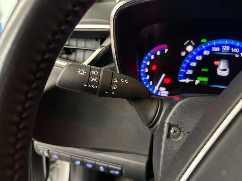 Toyota Corolla 2021 Valkoinen