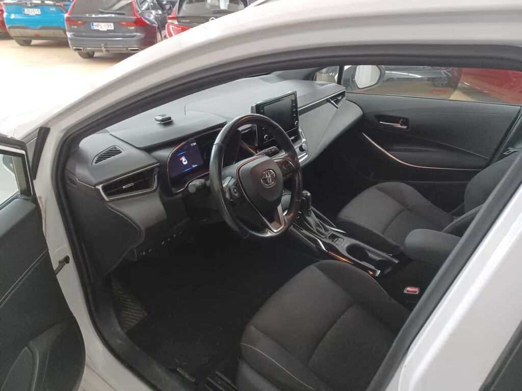 Toyota Corolla 2021 Valkoinen