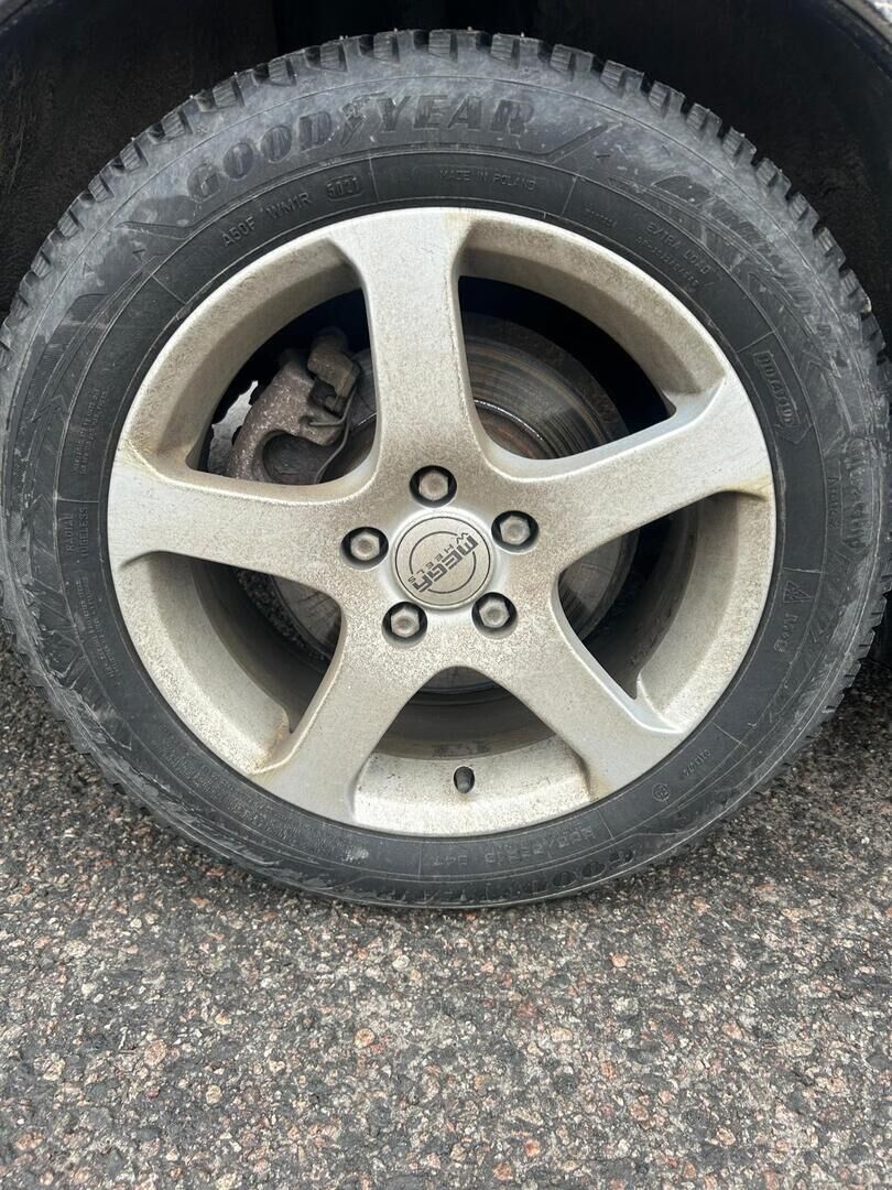 Volvo V50 2007 Musta