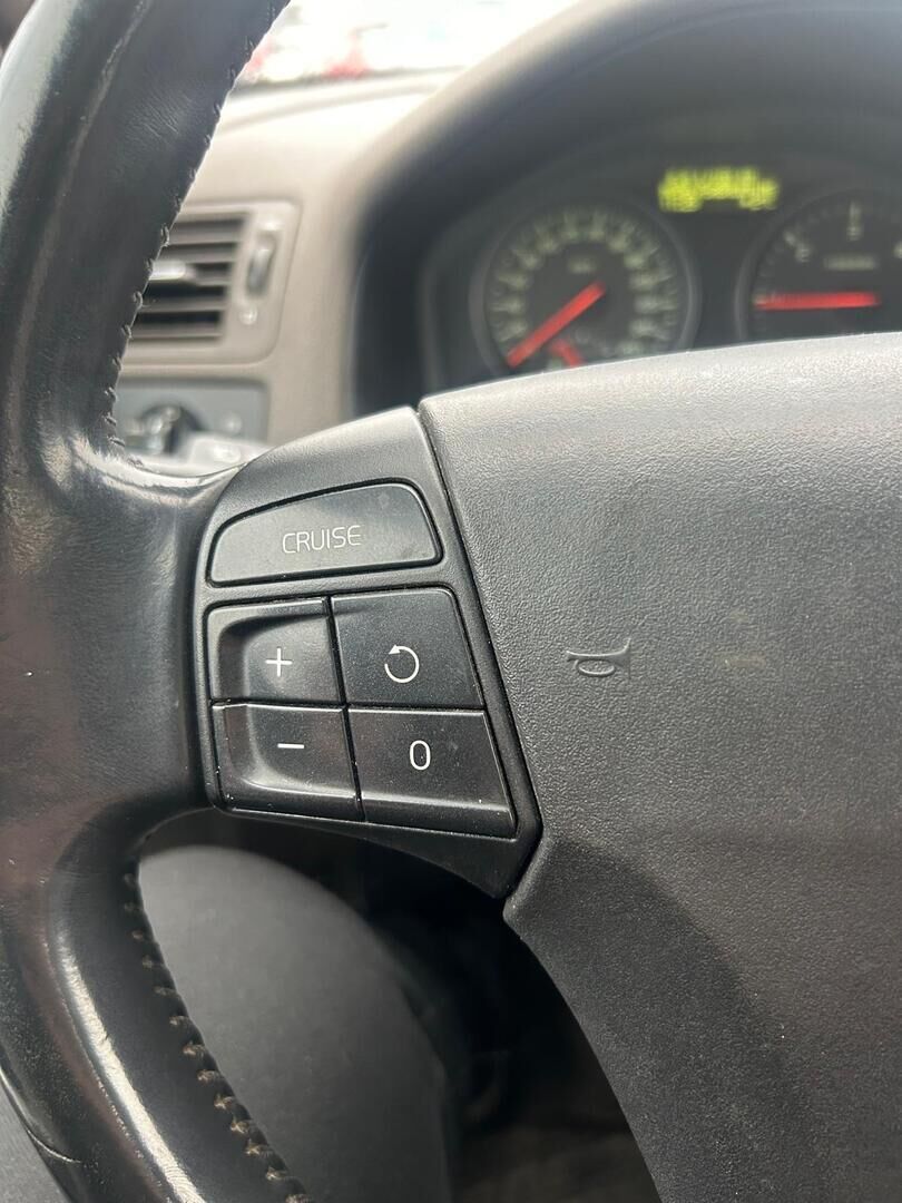 Volvo V50 2007 Musta