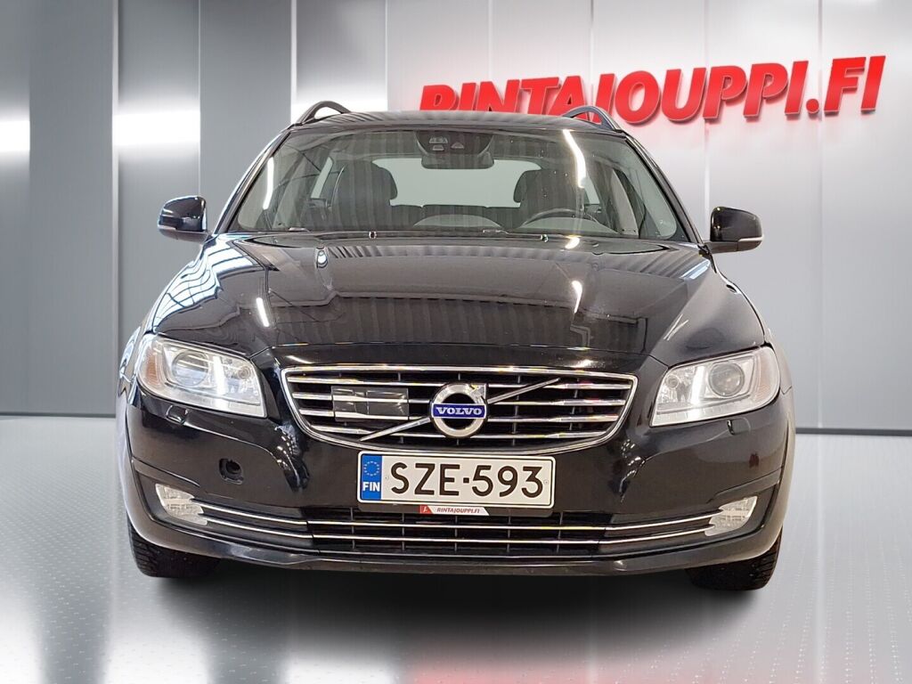Volvo V70 2016 Musta