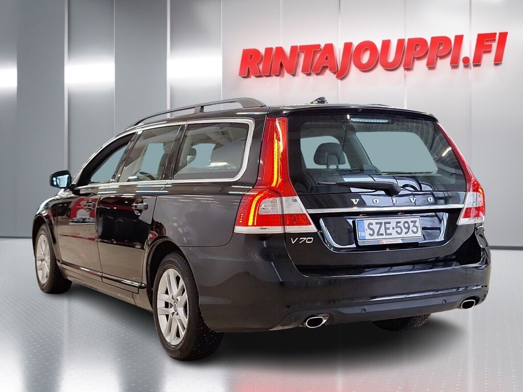 Volvo V70 2016 Musta