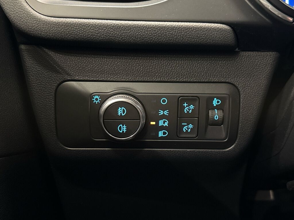 Ford Kuga 2021 Valkoinen