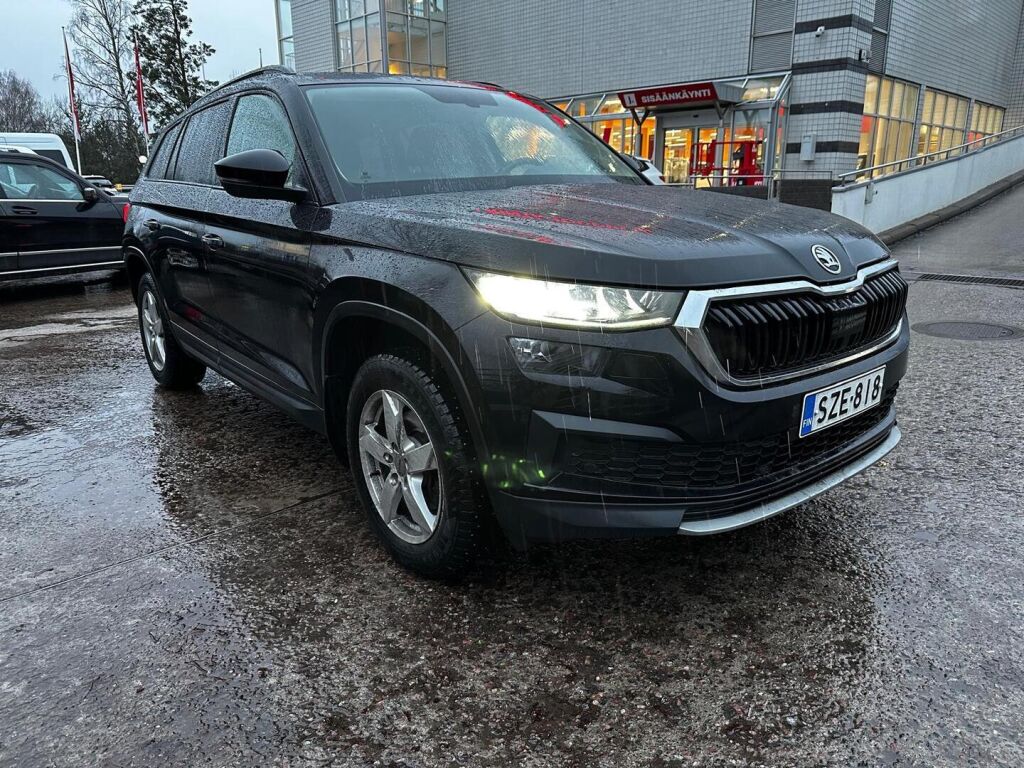 Skoda Kodiaq 2022 Musta