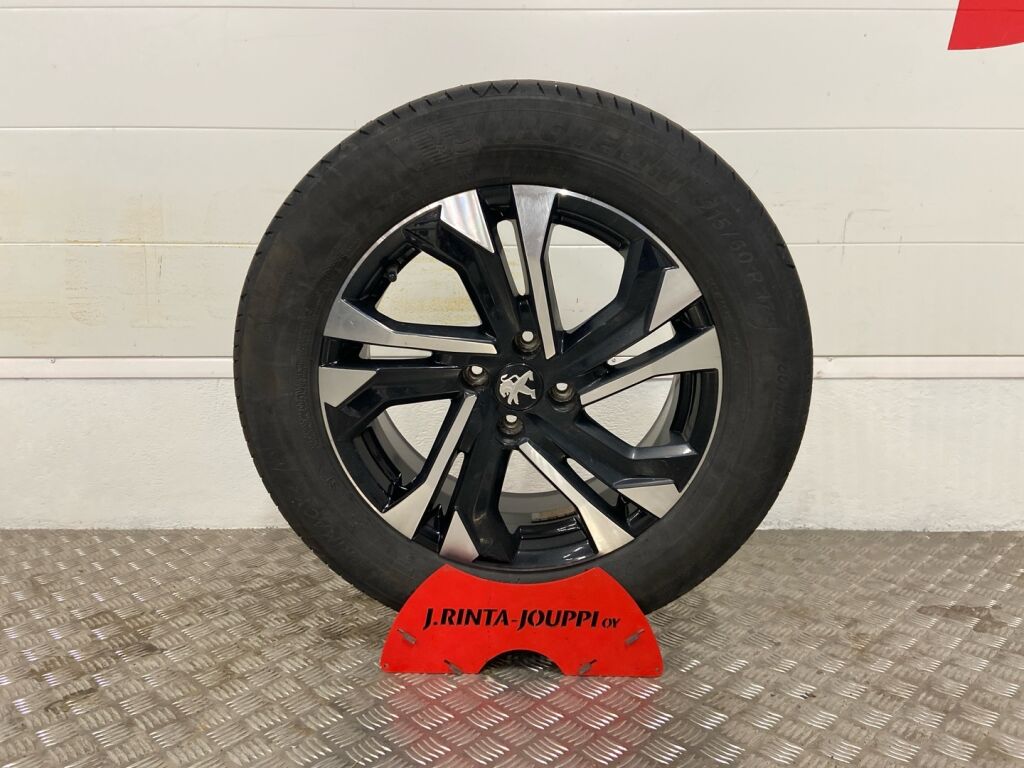 Peugeot 2008 2021 Oranssi