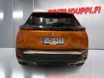 Peugeot 2008 2021 Oranssi