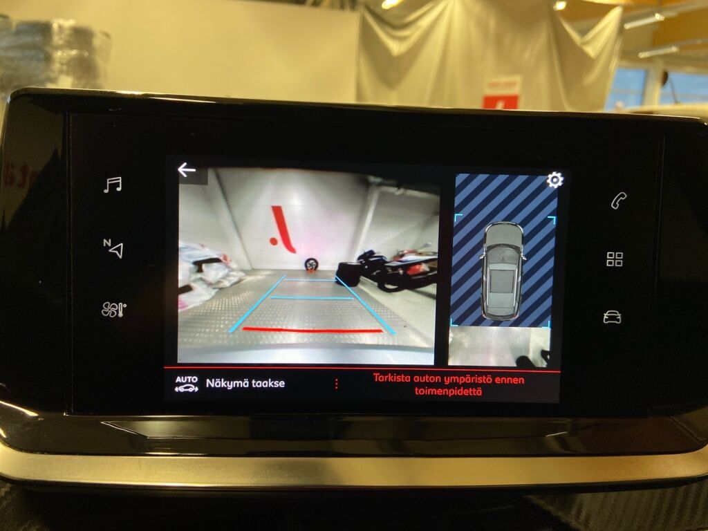 Peugeot 2008 2021 Oranssi