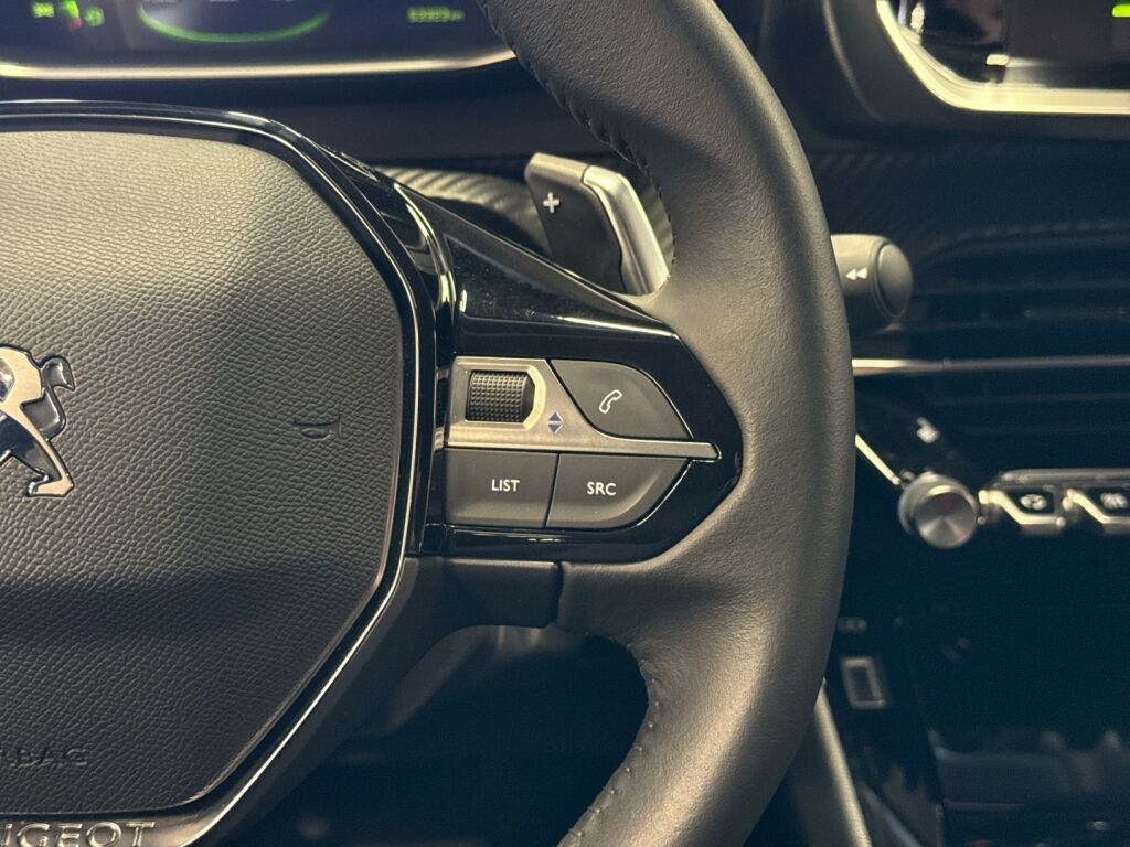 Peugeot 2008 2022 Harmaa