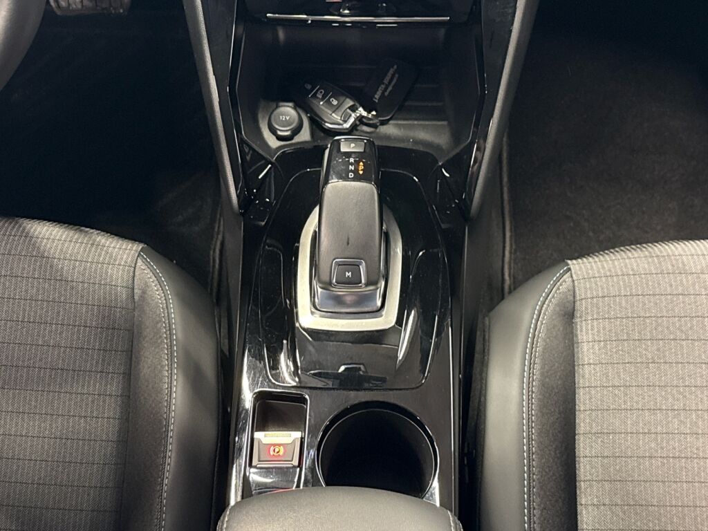 Peugeot 2008 2022 Harmaa