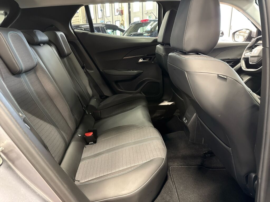 Peugeot 2008 2022 Harmaa