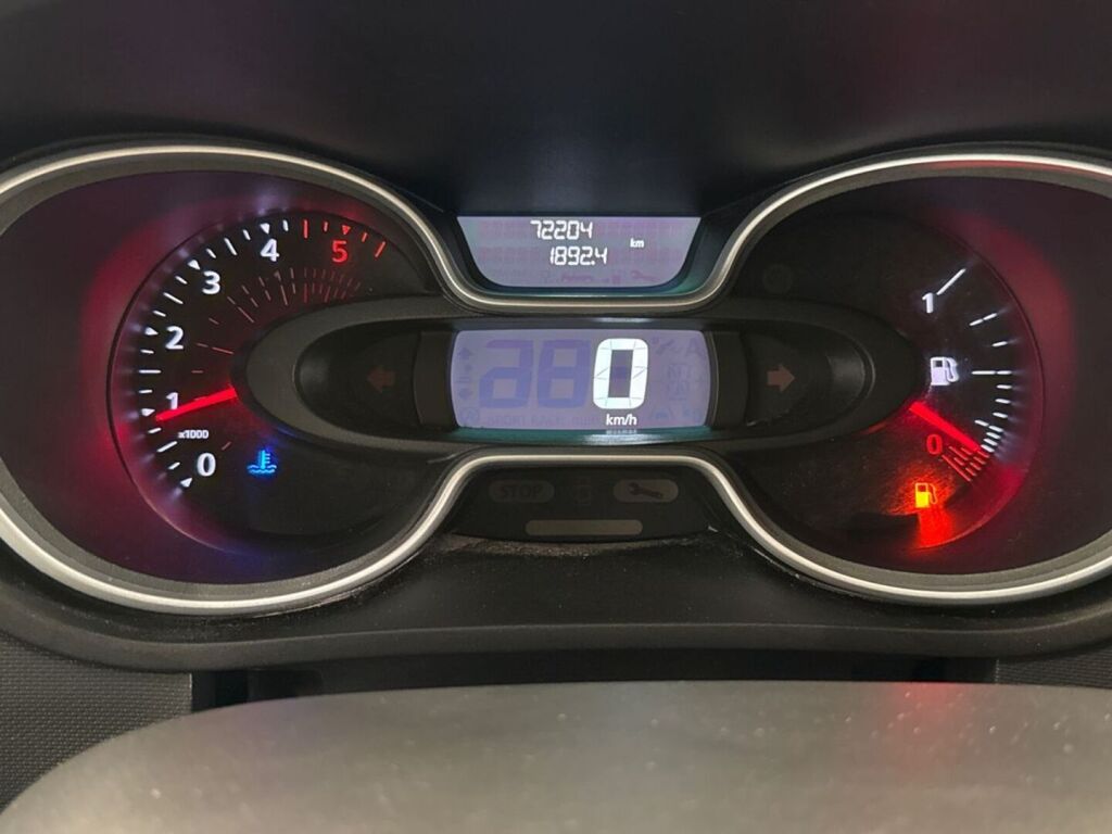 Renault Trafic 2022 Valkoinen