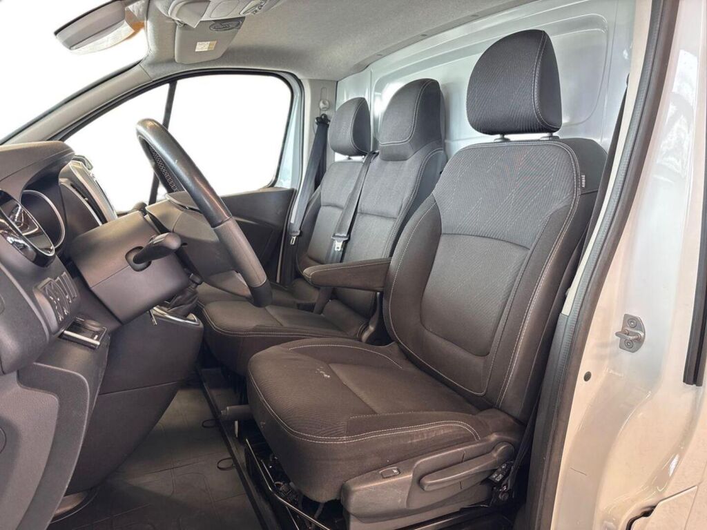 Nissan NV300 2021 Valkoinen