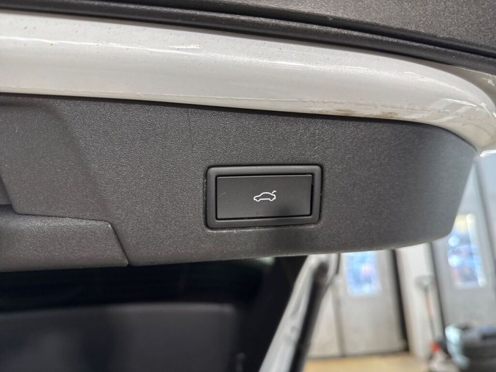 Volkswagen ID.4 2022 Valkoinen