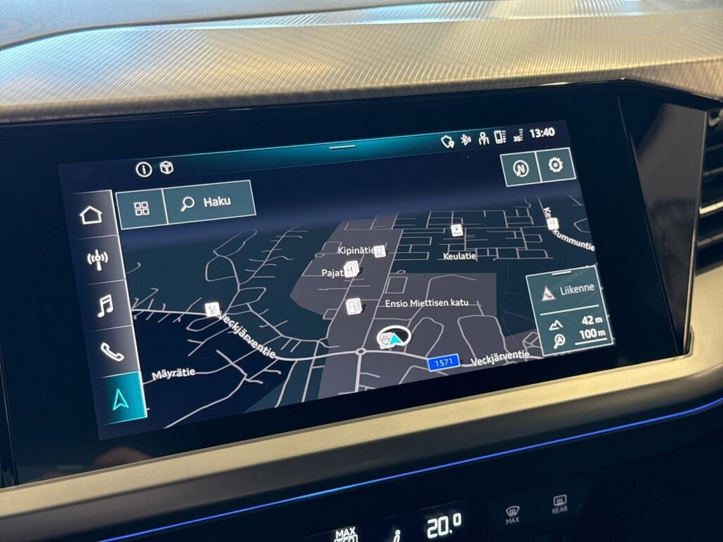 Audi Q4 e-tron 2022 Musta