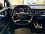 Audi Q4 e-tron 2022 Musta