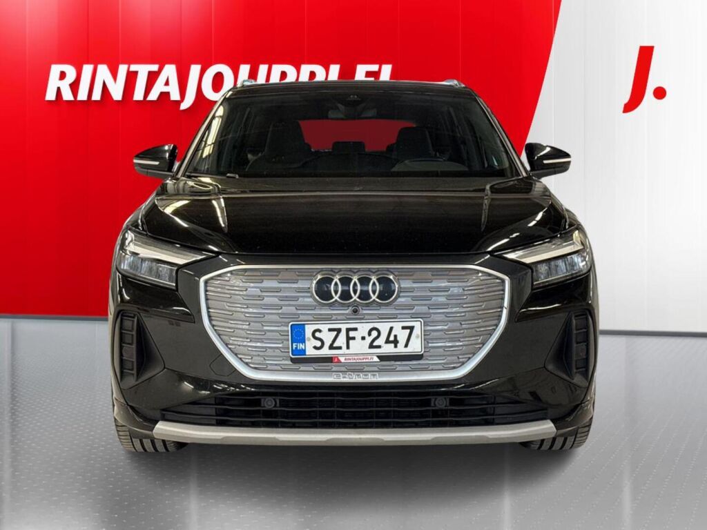Audi Q4 e-tron 2022 Musta