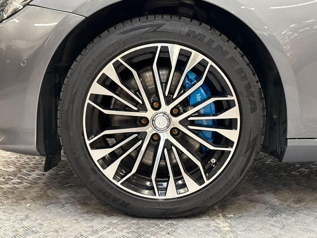 Mercedes-Benz E 2017 Harmaa