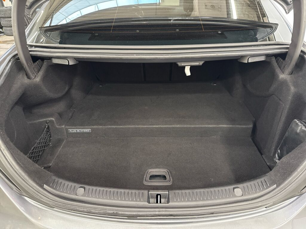 Mercedes-Benz E 2017 Harmaa