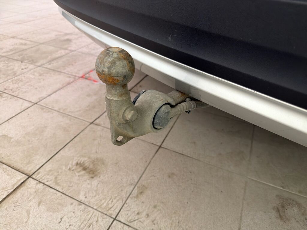 Volvo XC40 2022 Harmaa