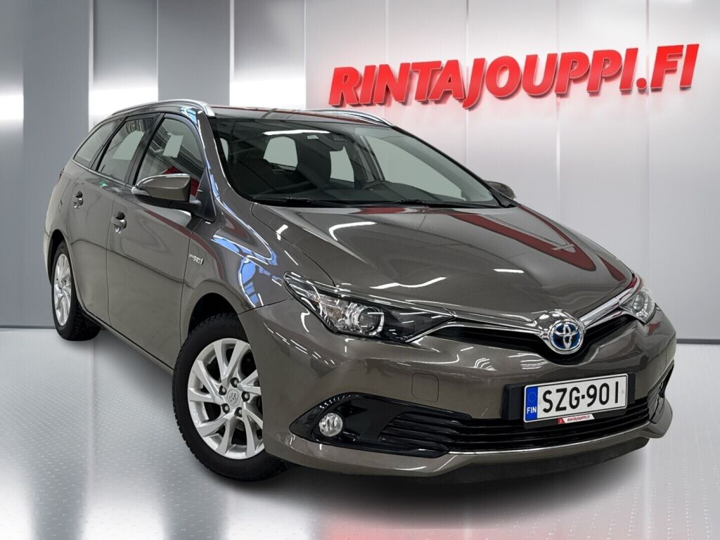 Toyota Auris 2018 Ruskea (beige)