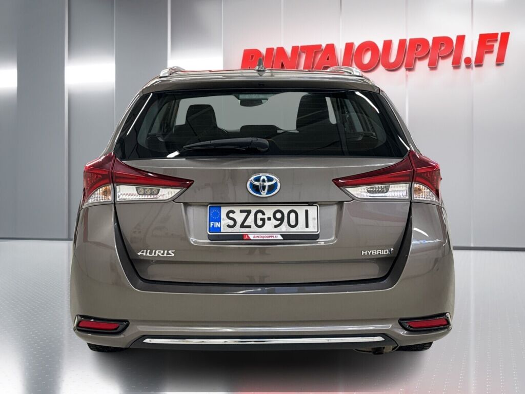 Toyota Auris 2018 Ruskea (beige)