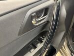 Toyota Auris 2018 Ruskea (beige)