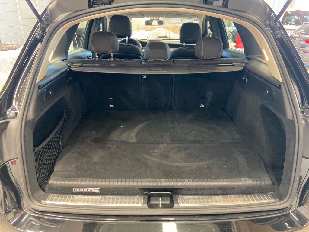 Mercedes-Benz GLC 2017 Musta