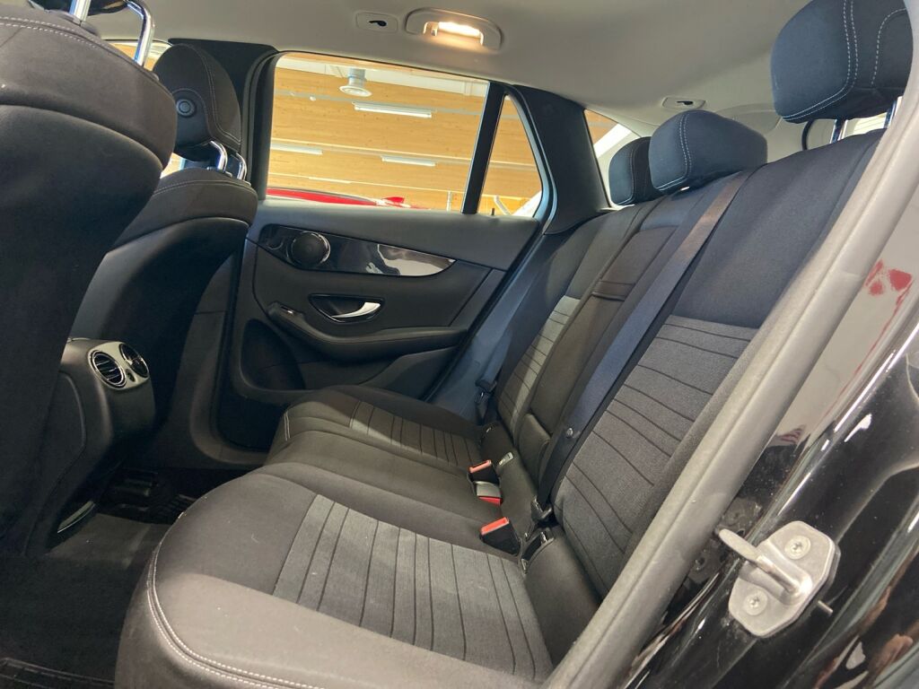 Mercedes-Benz GLC 2017 Musta