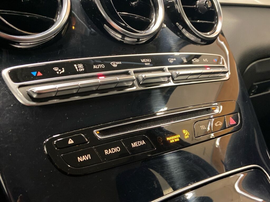 Mercedes-Benz GLC 2017 Musta