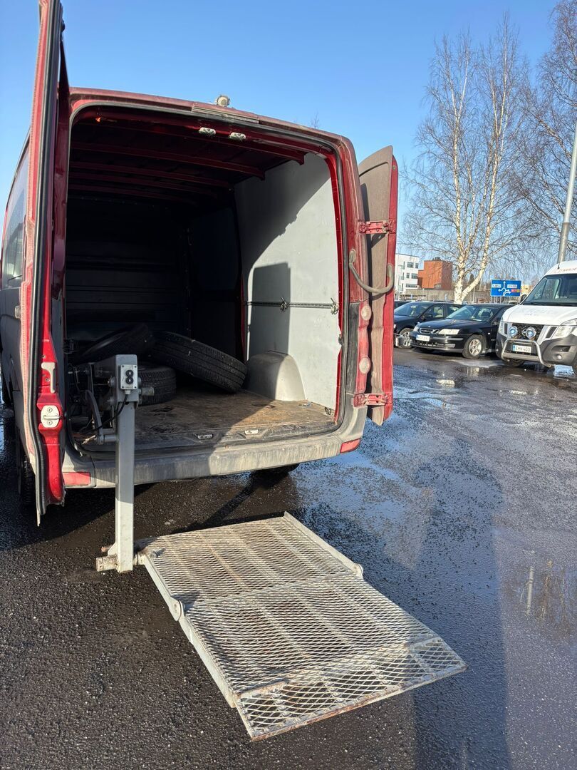 Volkswagen Crafter 2012 Punainen