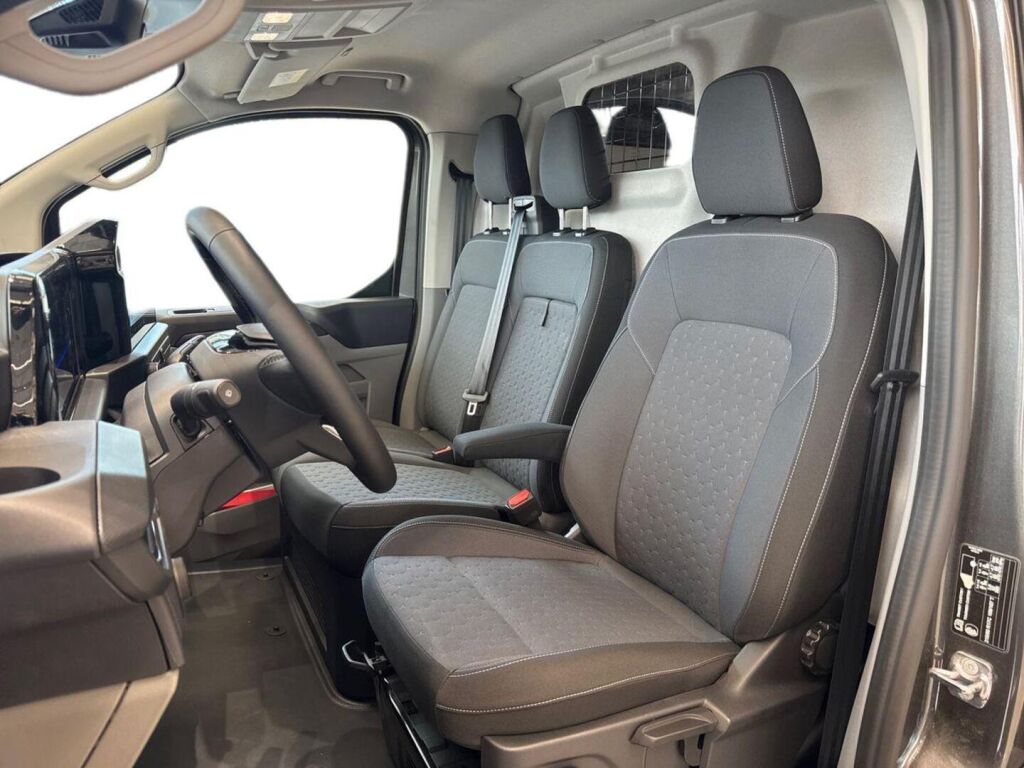 Ford Transit Custom 2025 Magnetic