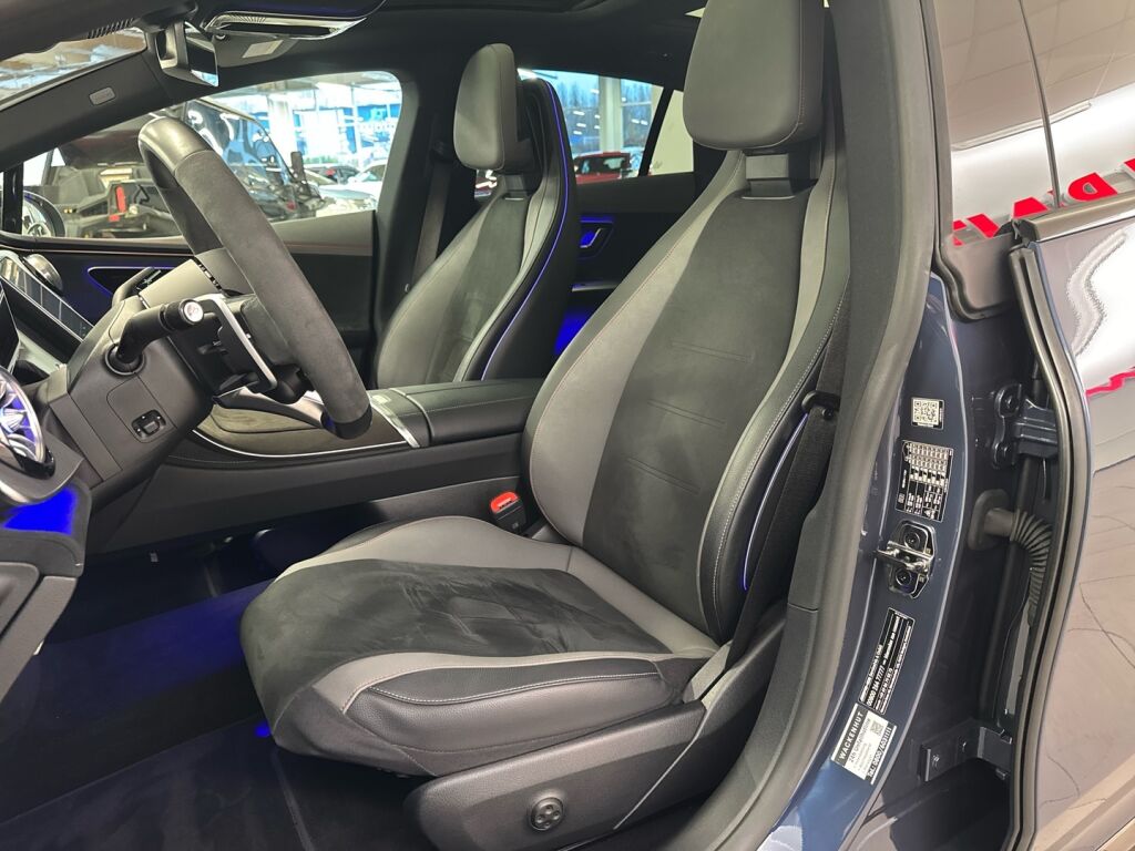 Mercedes-Benz EQE 2023 Sininen