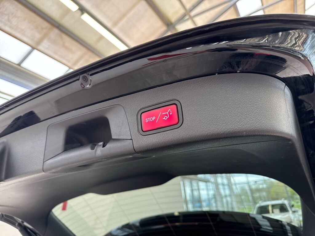 Mercedes-Benz EQA 2021 Musta