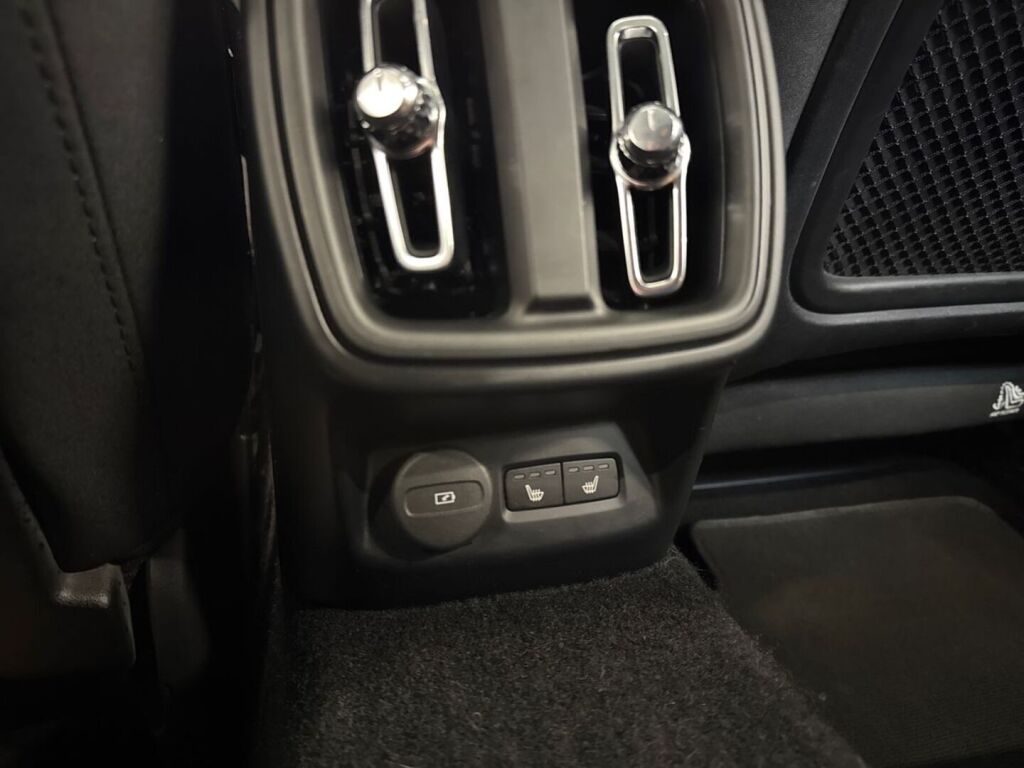 Polestar 2 2021 Musta