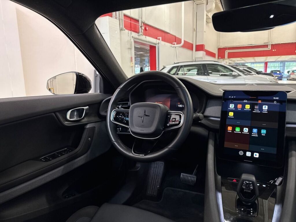 Polestar 2 2021 Musta