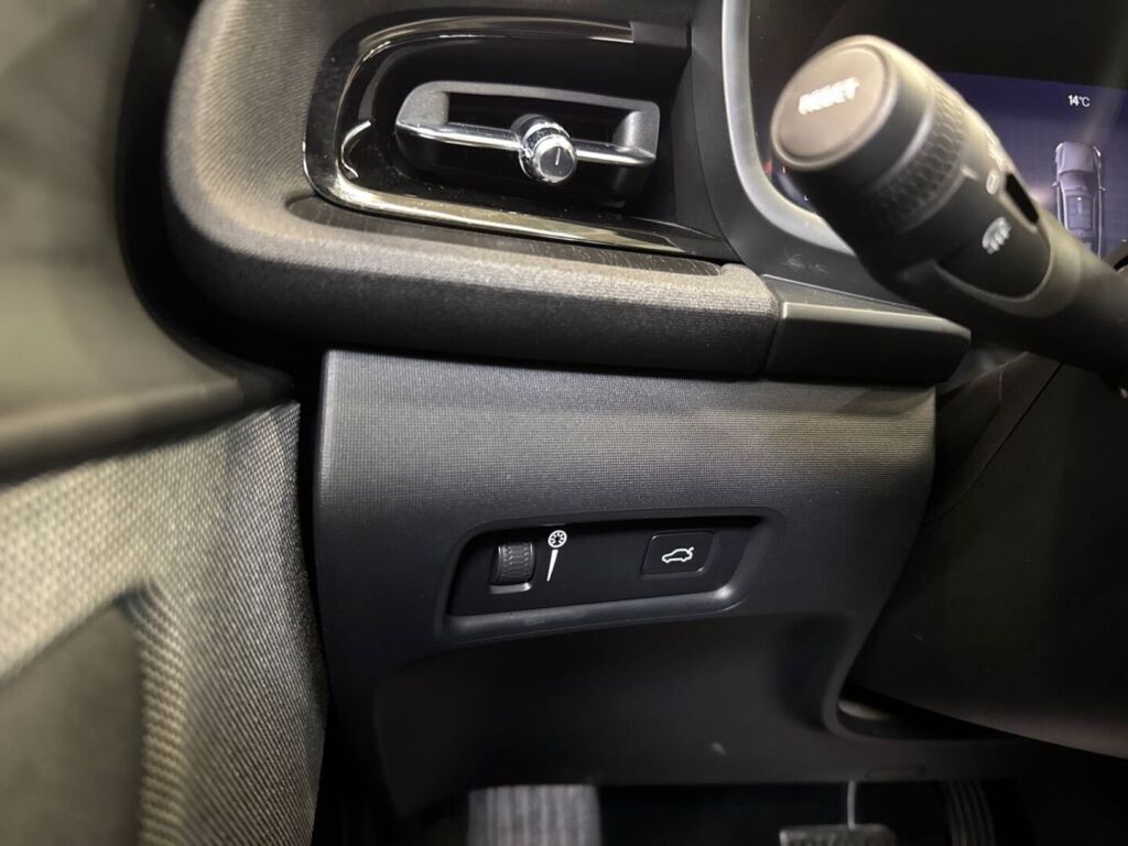 Polestar 2 2021 Musta