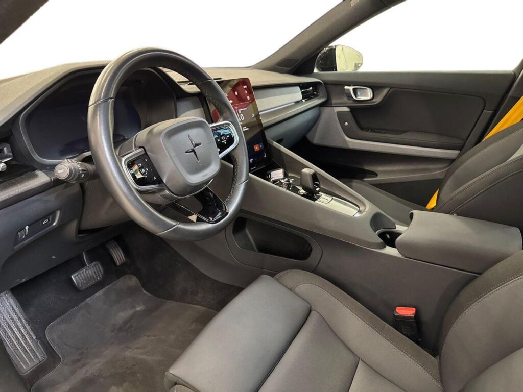 Polestar 2 2021 Musta