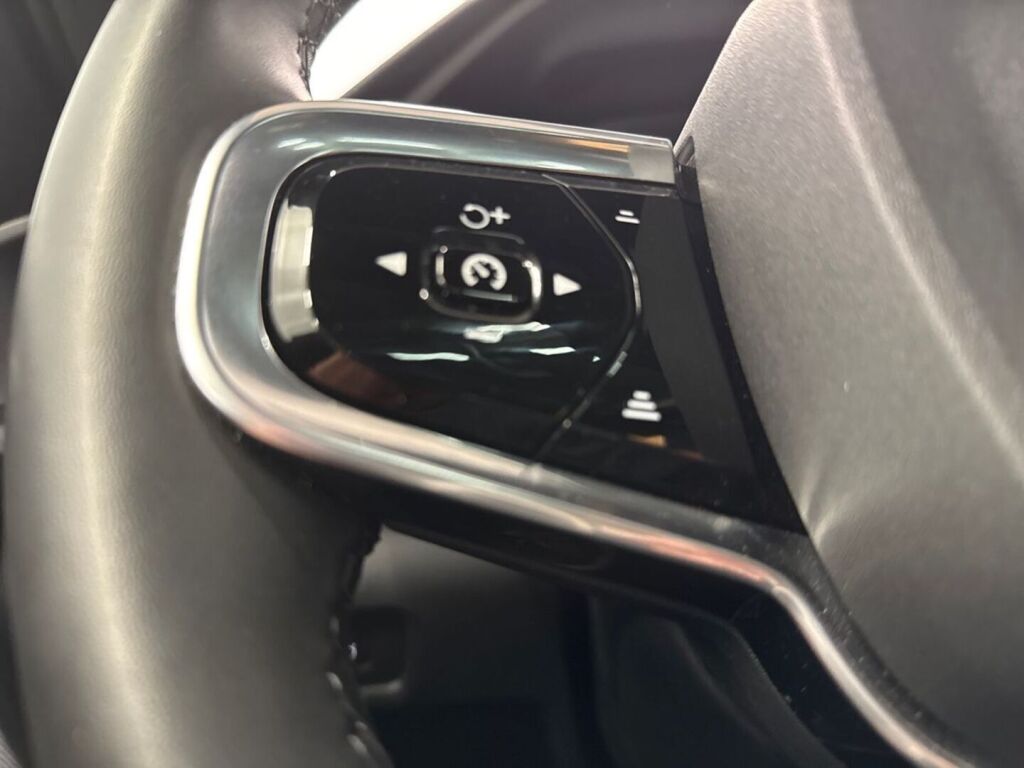 Polestar 2 2022 Valkoinen