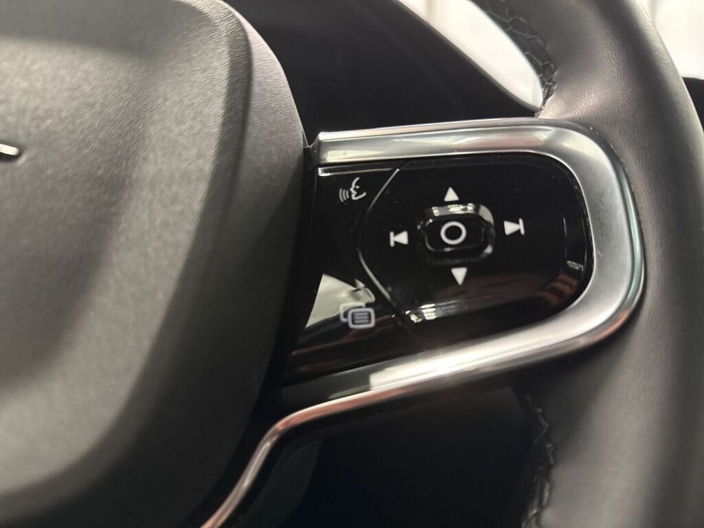 Polestar 2 2022 Valkoinen