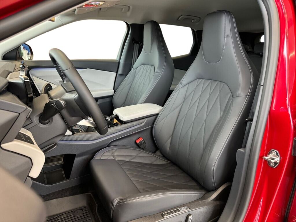 Ford Explorer 2025 Lucid Red