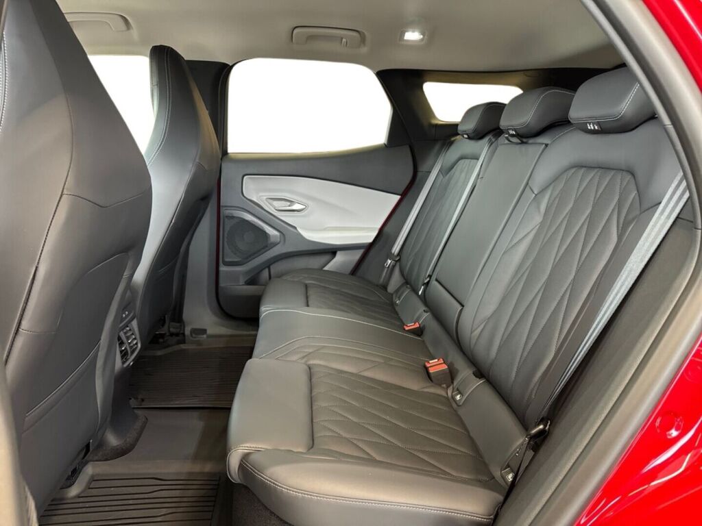 Ford Explorer 2025 Lucid Red