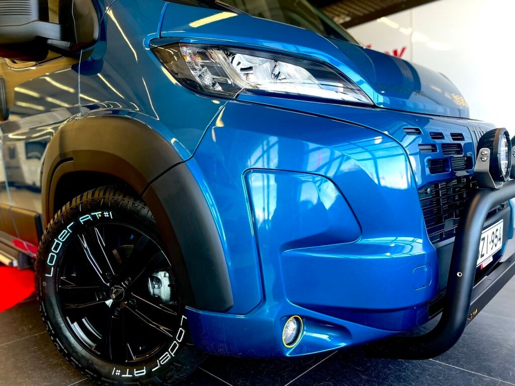 Sunlight ADVENTURE CLIFF 640 EDITION BLUE 2025 6