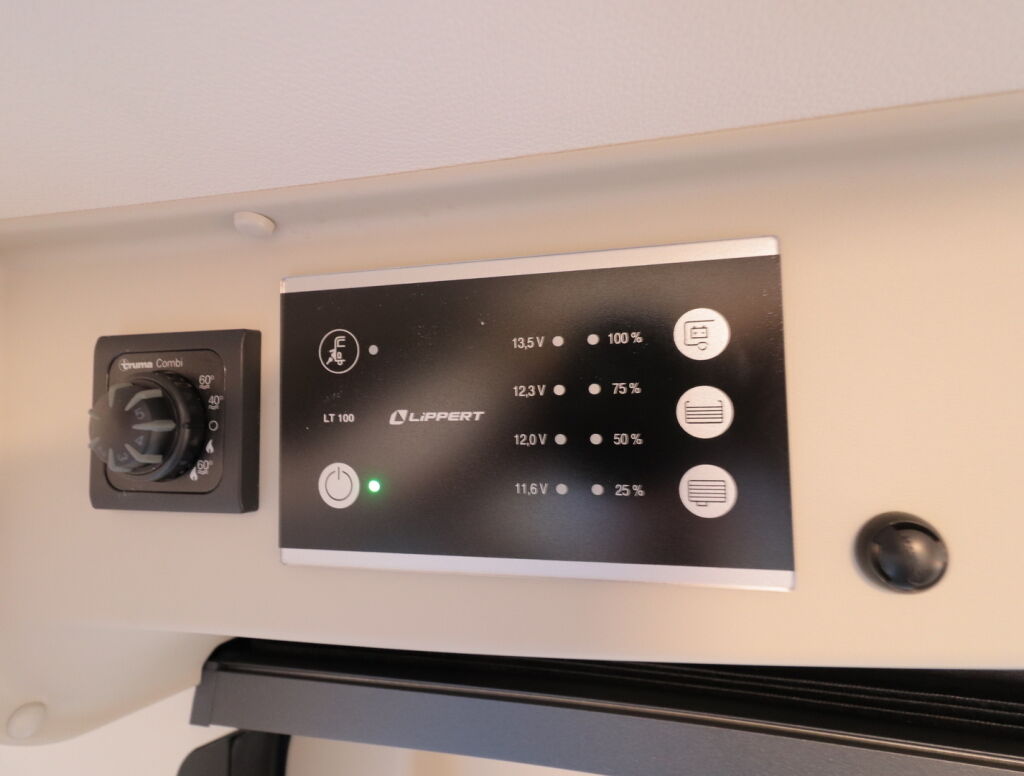 Sunlight ADVENTURE CLIFF 640 EDITION BLUE 2025 6