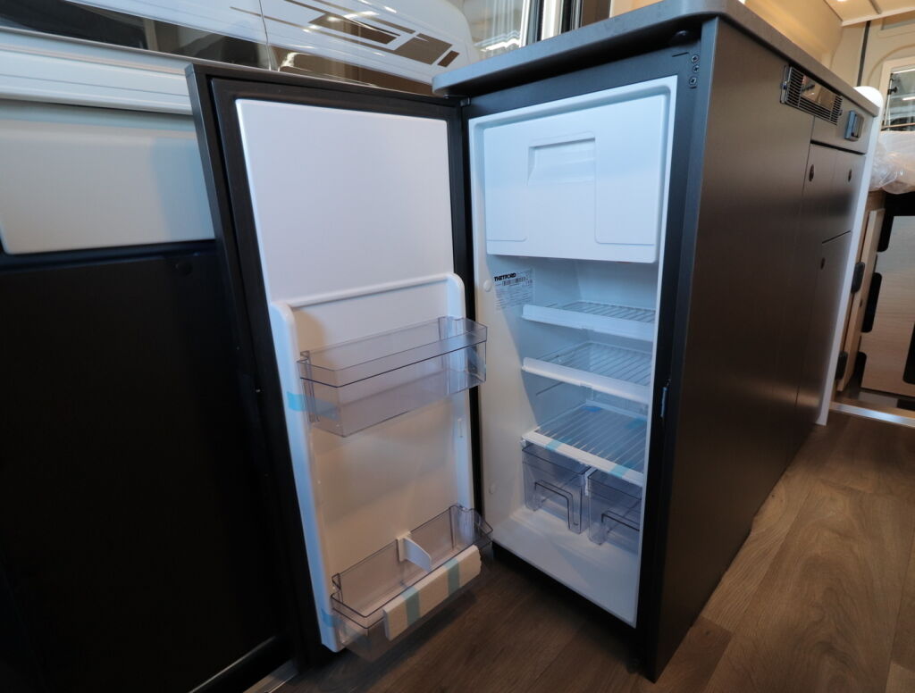 Sunlight ADVENTURE CLIFF 640 EDITION BLUE 2025 6