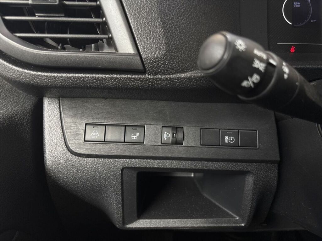 Toyota Proace 2025 Valkoinen