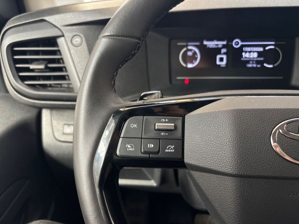 Toyota Proace 2025 Valkoinen