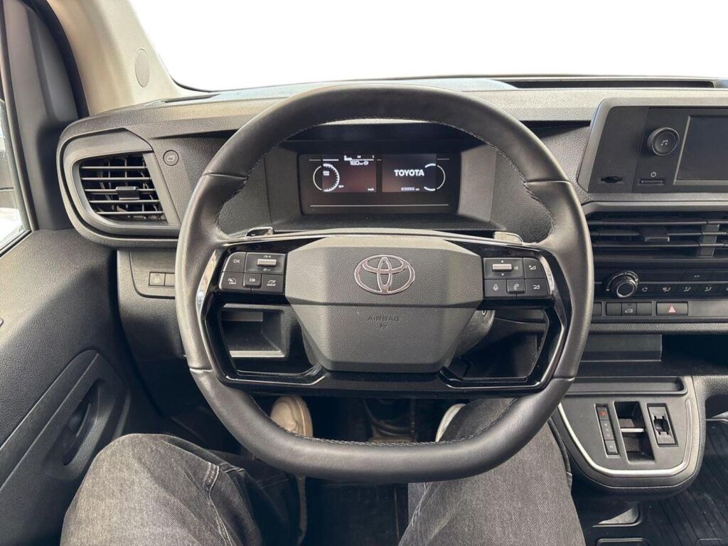 Toyota Proace 2025 Valkoinen