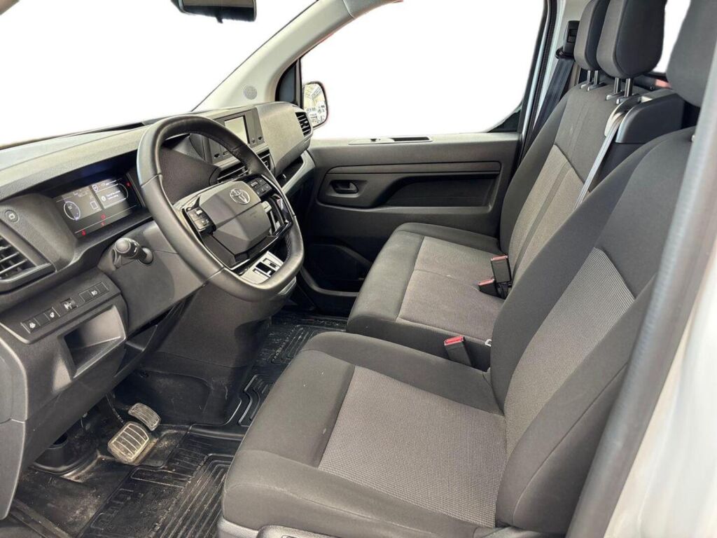 Toyota Proace 2025 Valkoinen