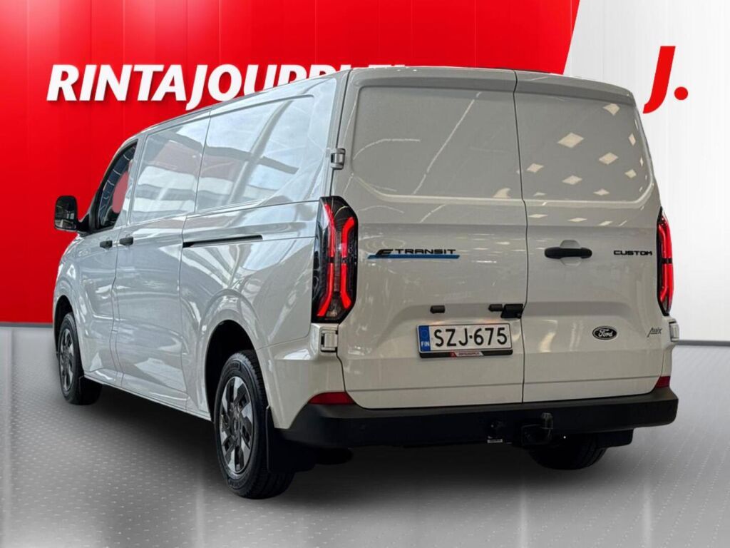 Ford Transit Custom 2026 Frozen White
