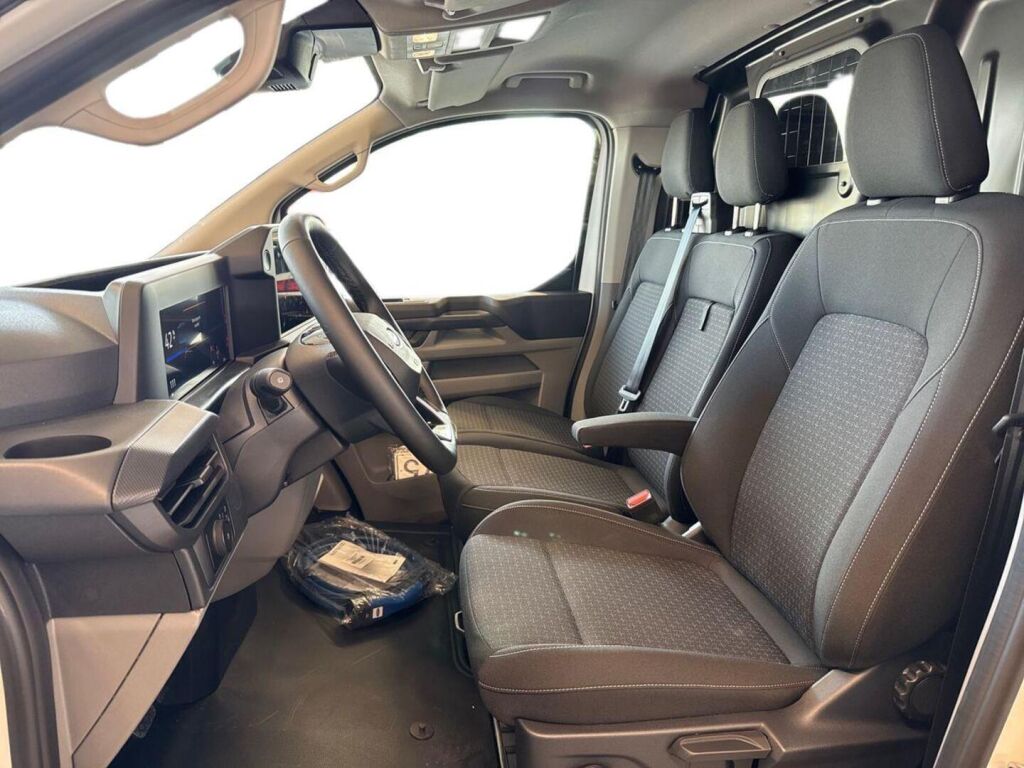 Ford Transit Custom 2026 Frozen White
